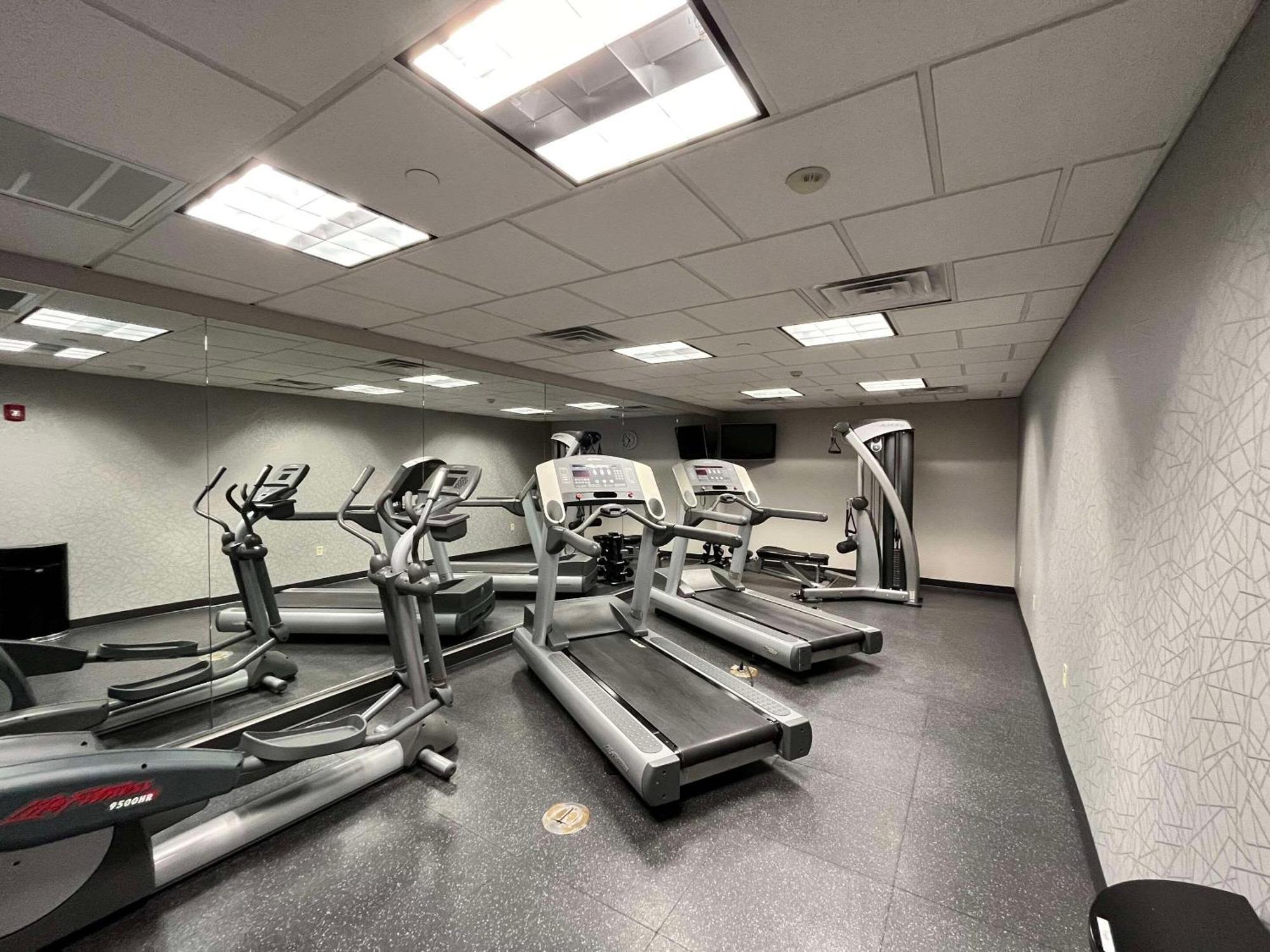 Country & By Radisson, - Hershey West, Pa Hotel Harrisburg