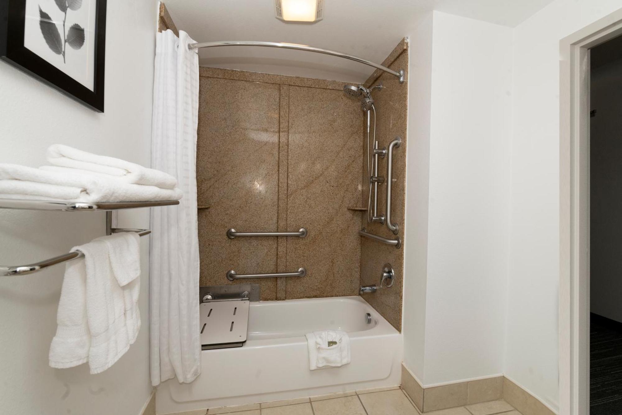 Country & By Radisson, - Hershey West, Pa Hotel Harrisburg