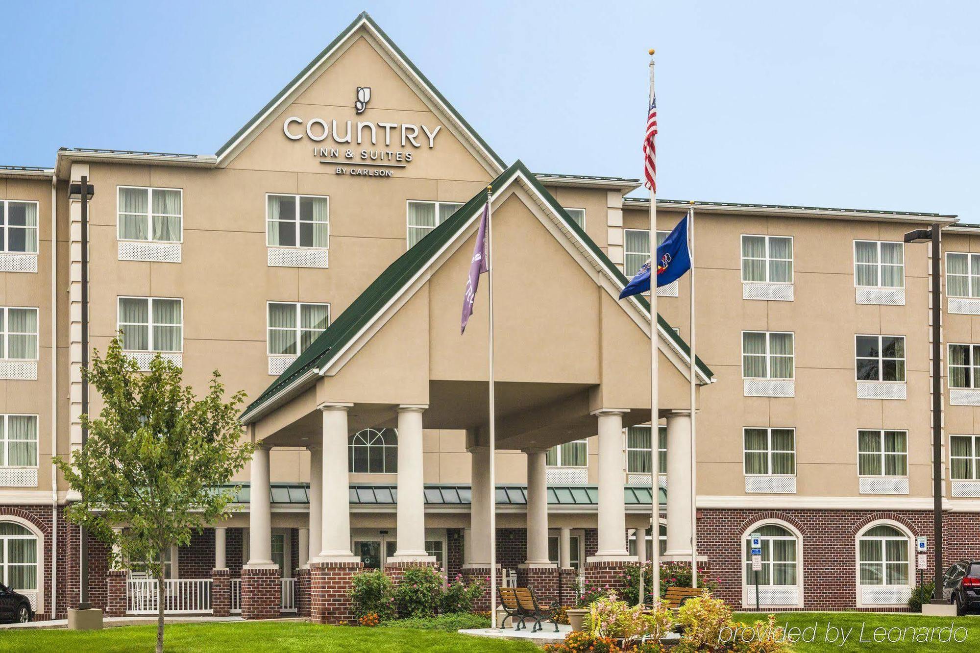 Country & By Radisson, - Hershey West, Pa Harrisburg
